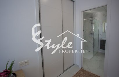 Nuevo - Villa - LOS MONTESINOS - La Herada