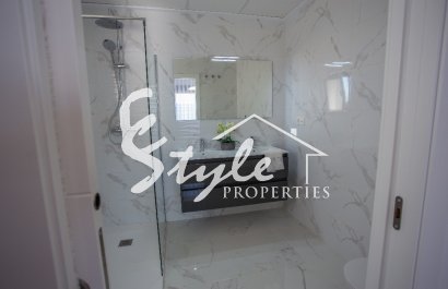 Nuevo - Villa - LOS MONTESINOS - La Herada