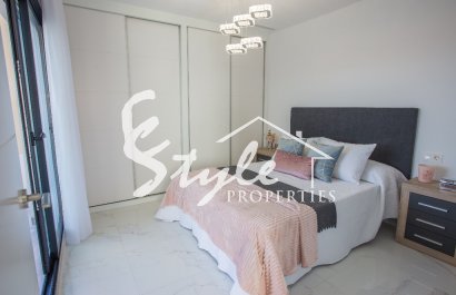 Nuevo - Villa - LOS MONTESINOS - La Herada