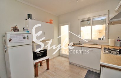 Купить бунгало на море и недалеко от пляжа Пунта Прима на Ориуэла Коста. ID 4013