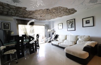 Купить апартаменты в пешей доступности от пляжа в La Zenia в Ориуэла Коста. ID 4050