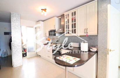 Купить апартаменты в пешей доступности от пляжа в La Zenia в Ориуэла Коста. ID 4050