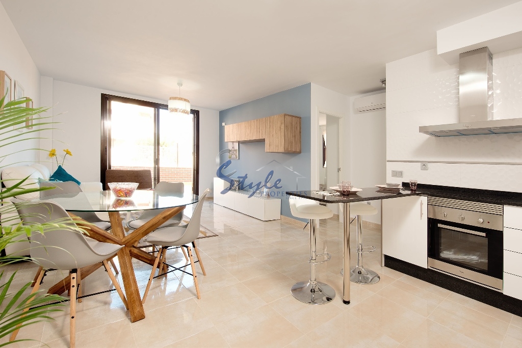 Apartments for sale in Cabo Roig, Costa Blanca, Spain ON327-5