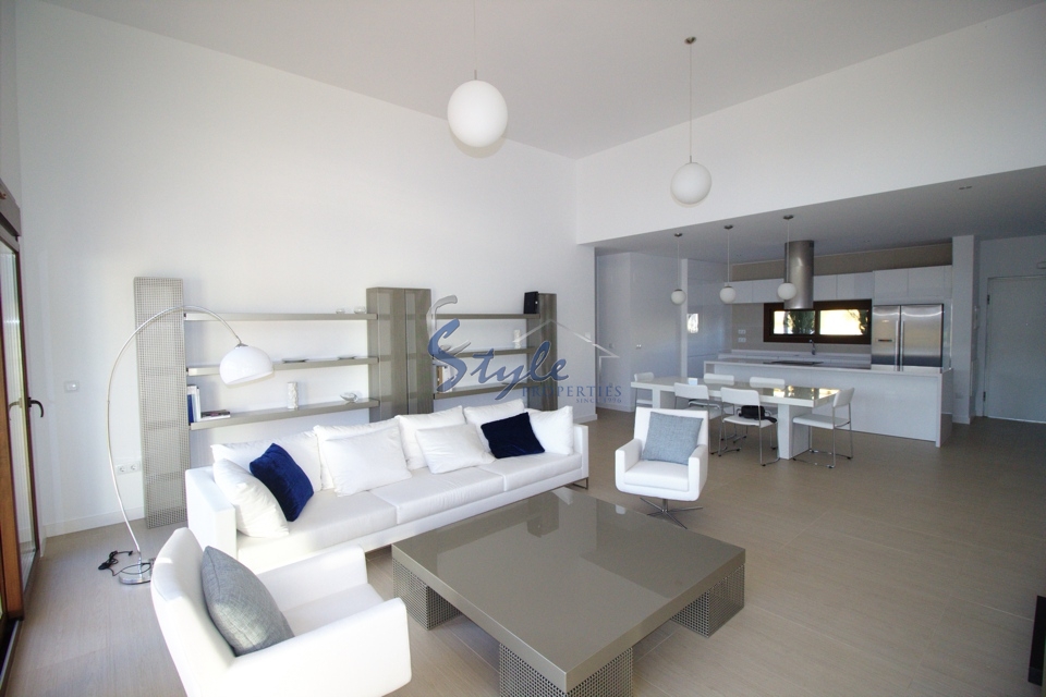 New detached villa for sale in Mar Menor, Murcia ON440-3