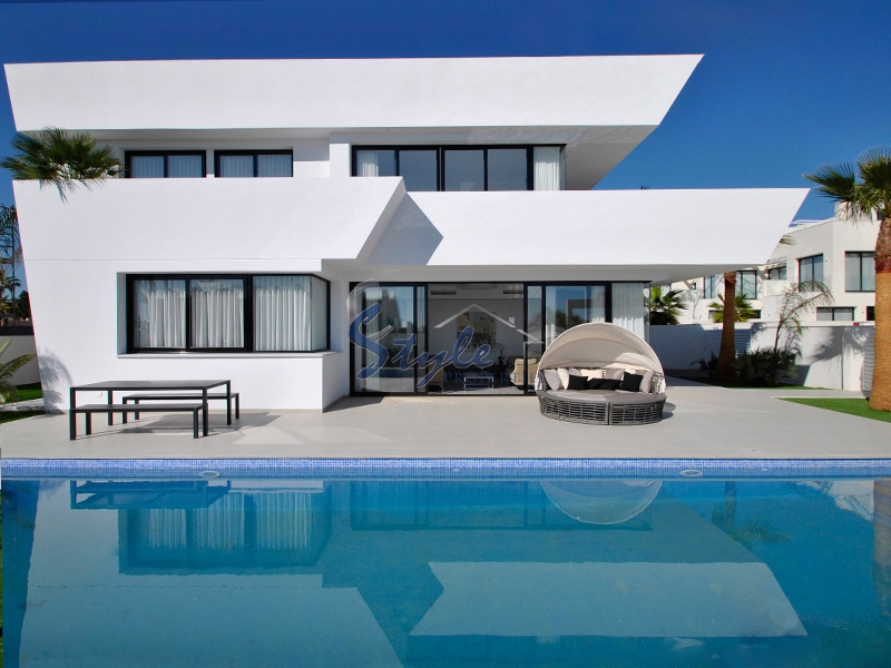 Detached villa for sale in Ciudad Quesada, Costa Blanca, Spain ON451-2
