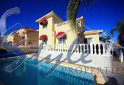 For sale villa in La Zenia with private pool, La Zenia, Costa Blanca, Spain. ID650