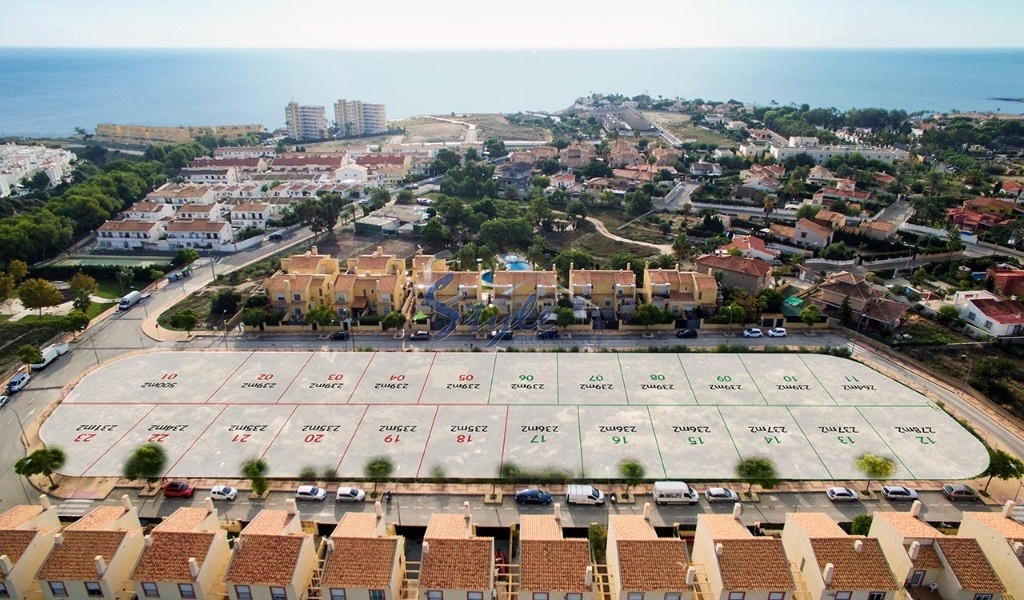 new build villas close to the beach for sale in El Campello, Alicante, Costa Blanca, Spain