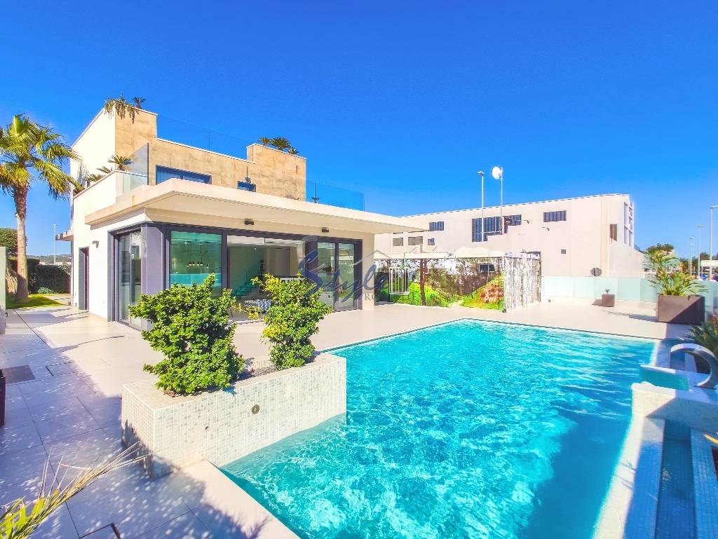 new build villa for sale close to the sea in Campoamor, Alicante, Costa Blanca