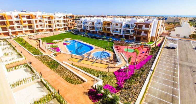 New apartments for sale close to Villamartín Golf and La Zenia beach. ID: ON1115