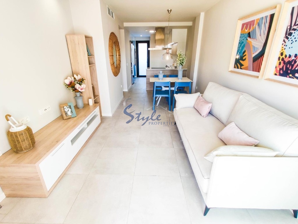 Buy townhouse in Costa Blanca close to beach in Mil Palmeras. ID: ON1116B4