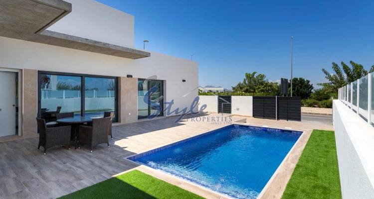 New build bungalow with private pool in Alicante, Costa Blanca, Spain. ID.ON620_3