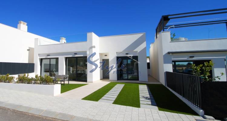 New build house for sale close to golf en Pilar de la Horadada, Costa Blanca, Spain ON001