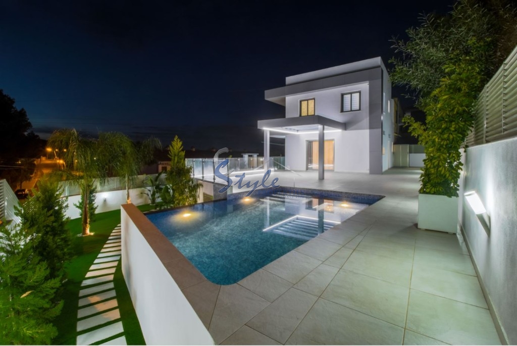Buy newly built villa in Los Balcones, Costa Blanca. ID ON1150_33