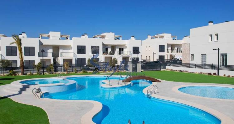 For sale new build ground and  top floor apartments close to the beach In Torrevieja, Costa Blanca, Spain. ON625  