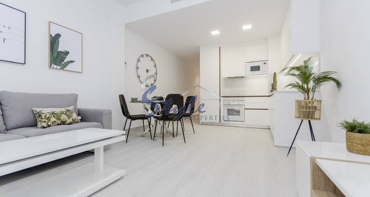New modern apartments for sale on the beach in Torrevieja, Alicante, Costa Blanca, Spain , ON812