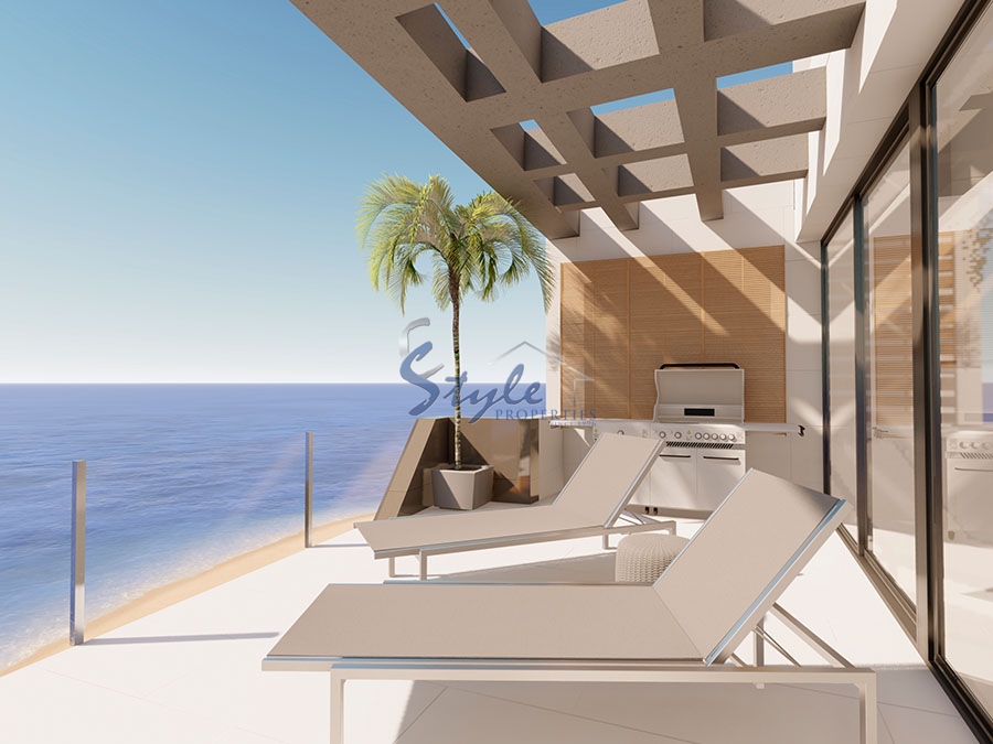 For sale new apartment fist line to the sea beach in Torrevieja, Alicante, Costa Blanca, Spain ON1000