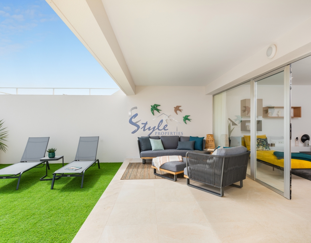 Three bedroom apartments for sale in the new residential complex in Torrevieja, Costa Blanca South, Spain