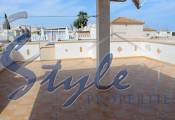 Comprar bungalow con piscina y cerca del mar en Playa Flamenca, Orihuela Costa. ID: 4134