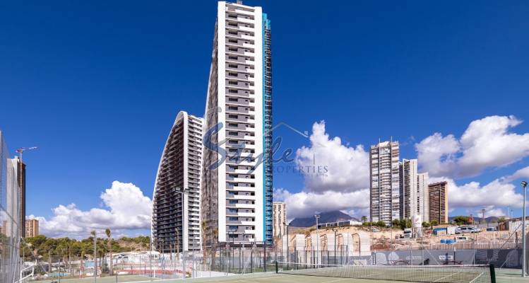 Продажа новых апартаментов с 4 спальнями и видом на море в Бенидорме, Аликанте, Коста Бланка, Испания 