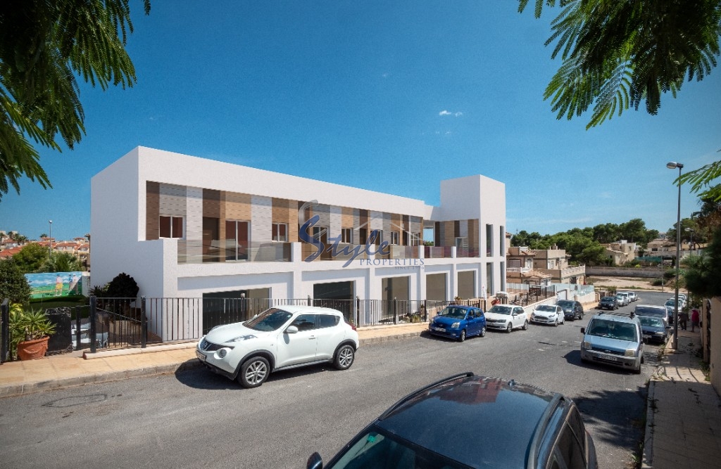Buy New Built Apartments in Costa Blanca close to golf in Villamartin. ID: ON1356