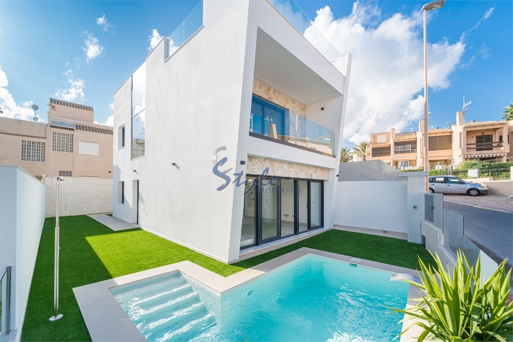 For sale new detached villa close to the beach in La Mata, Torrevieja, Costa Blanca, Spain ON1242