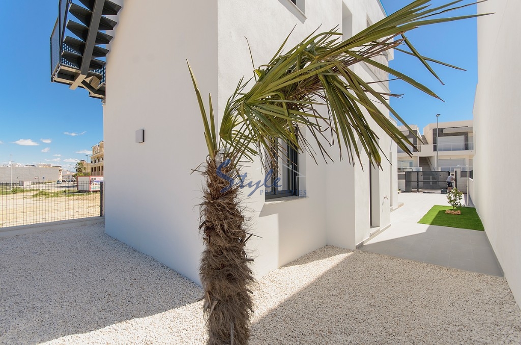 New development detached villas in Vista Bella Golf, Vega Baja. ID: ON1378