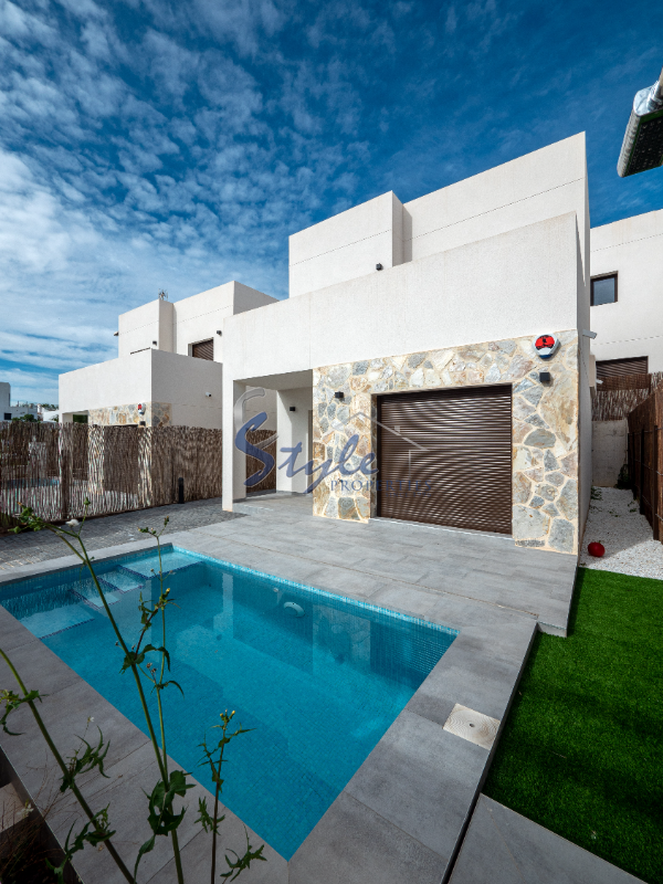 New build semi detached villa for sale in Villamartin, Costa Blanca, Spain. ID 0N1050 
