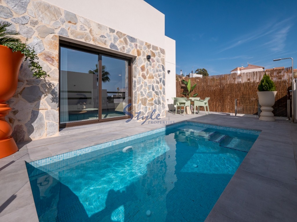 New build semi detached villa for sale in Villamartin, Costa Blanca, Spain. 0N1050_3