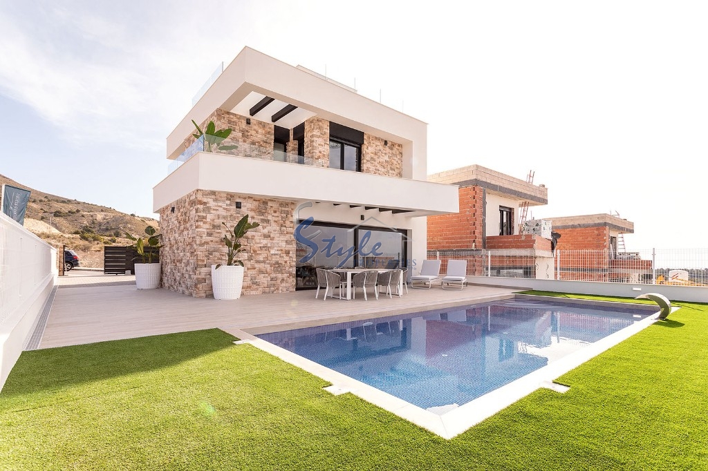 New 3 beds villa for sale close to Benidorm in Costa Blanca. ID: ON1138