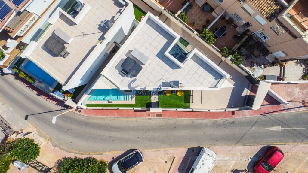 New villa with plot and private pool for sale in La Mata 150m to the sea.ON1350 