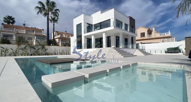 New luxury villa for sale in Torrevieja, Costa Blanca, Spain. ON1545
