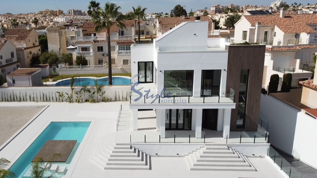 New luxury villa for sale in Torrevieja, Costa Blanca, Spain. ON1545