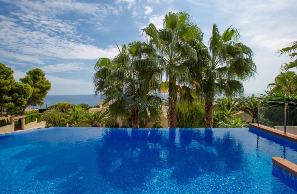 Villa de nueva construcción en venta con vistas al mar en Moraira, Alicante, Costa Blanca, España. ON1577