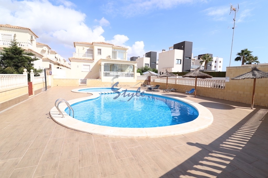 For sale detached villa in Lomas de Cabo Roig, Costa Blanca, Spain. ID2787