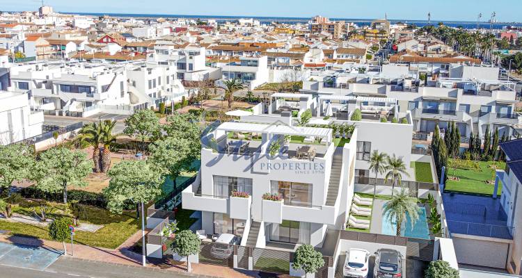Apartamentos de nueva construcción cerca de la playa en San Pedro del Pinatar, Costa Blanca, España. EN 1670_3