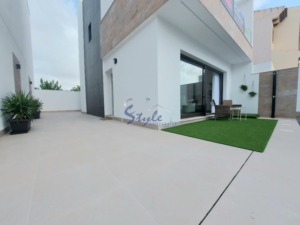 Key ready new build  villas for sale in San Pedro del Pinatar, Murcia, Spain. ON1532