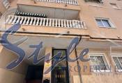 Se vende apartamento de 2 dormitorios en Torrevieja, Costa Blanca, España. ID1766
