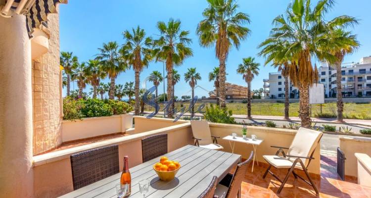 Front line townhouse for sale in Cabo Roig close to the beach, Orihuela Costa, Costa Blanca. ID 2271