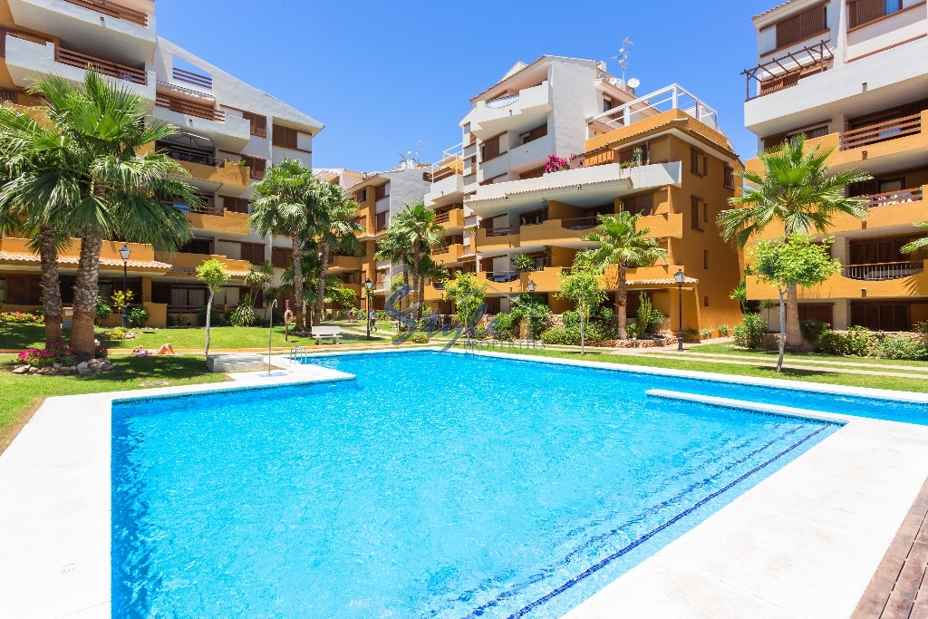 For sale apartment close to the sea in La Recoleta, Punta Prima, Costa Blanca, Spain. ID1361