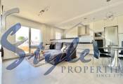 Apartamento con solarium en venta en Vista Azul, Punta Prima, Costa Blanca, España. ID3781