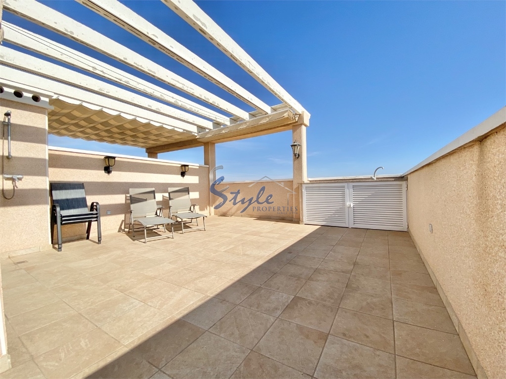 Apartment with private solarium for sale in Vista Azul, Punta Prima, Costa Blanca, Spain. ID3781