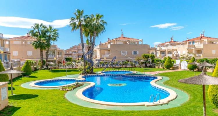 Comprar apartamento planta baja con piscina y cerca del mar en Playa Flamenca, Orihuela Costa. ID: 6144
