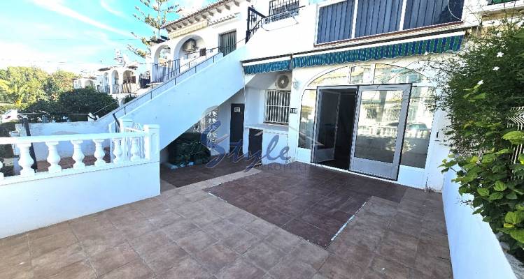 На продажу дешевая квартира с садом в Лос Балконес. Торревьеха, Коста Бланка.ID1296