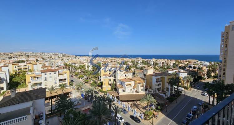 Buy apartment just 300 meters to the beach in Torrevieja, Costa Blanca. ID: 6151