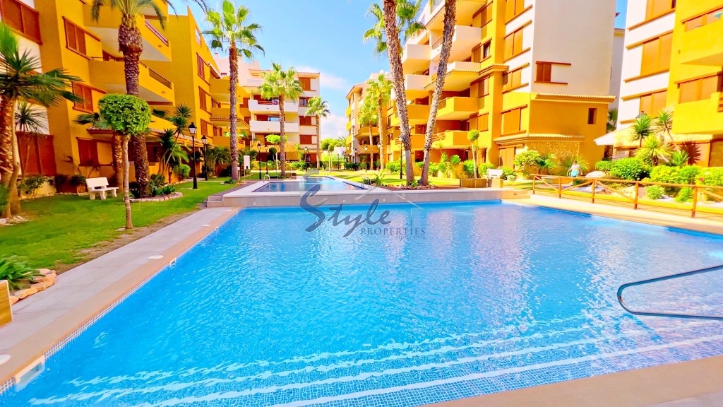 For sale apartment in La Recoleta, Punta Prima, Costa Blanca, Spain. ID1376