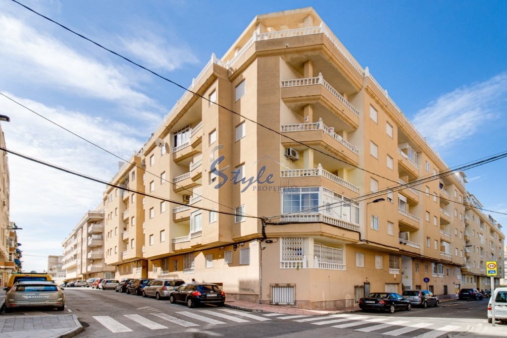 Comprar apartamento con piscina en Torrevieja. ID 6165