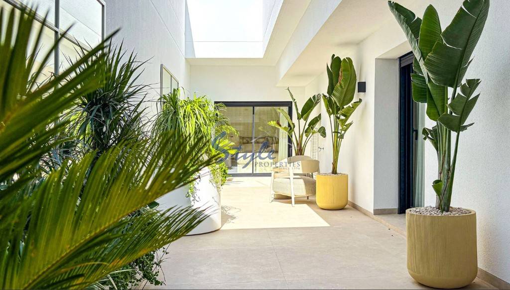 New villa for sale in  Ciudad Quesada, Alicante, Costa Blanca. ON1898