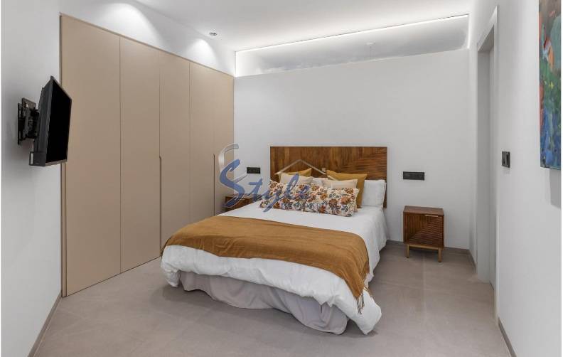 Новые квартиры на первом этаже на продажу недалеко от моря в Торревьехе, Коста Бланка, Испания, ON1901